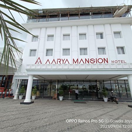 Aarya Mansion Vaccinated Staff Hotell Hassan Eksteriør bilde